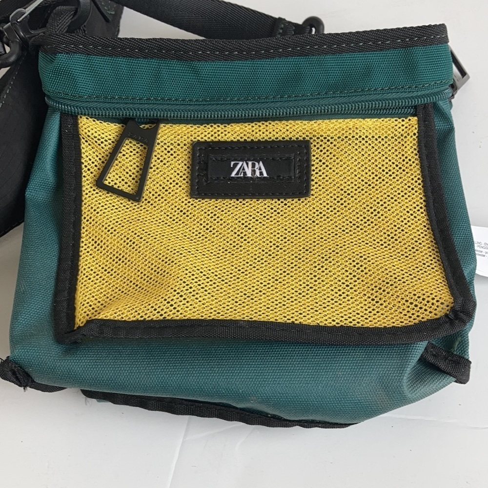 Zara green nylon crossbody fanny pack adjustable strap zip closure front pocket - Picture 10 of 16